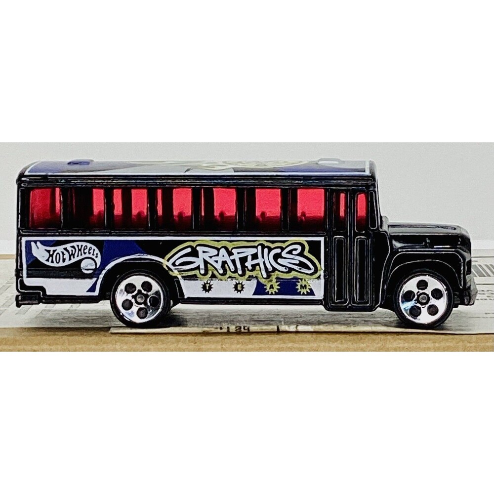 1999 HOT WHEELS “ SCHOOL BUS #1055 MOC Black Graphics 5 Hole Wheels